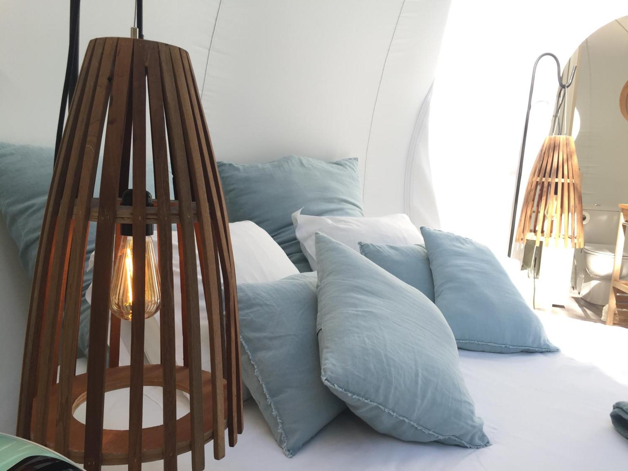 Les Bulles De Bordeaux Bed and Breakfast Salleboeuf Eksteriør billede